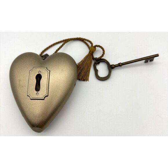 HEART Ornament Merry Christmas From the HEART Lori Siebert DemDaco Key - Picture 4 of 6